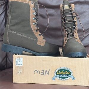 Cabela's Brown Outdoor Boots with Durable Sole and High-Top Design